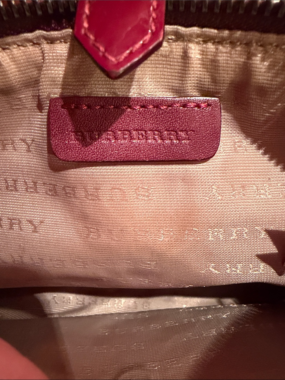 Burberry Burgundy/beige Nova Star-Print Wristlet Clutch - Picture 2 of 4